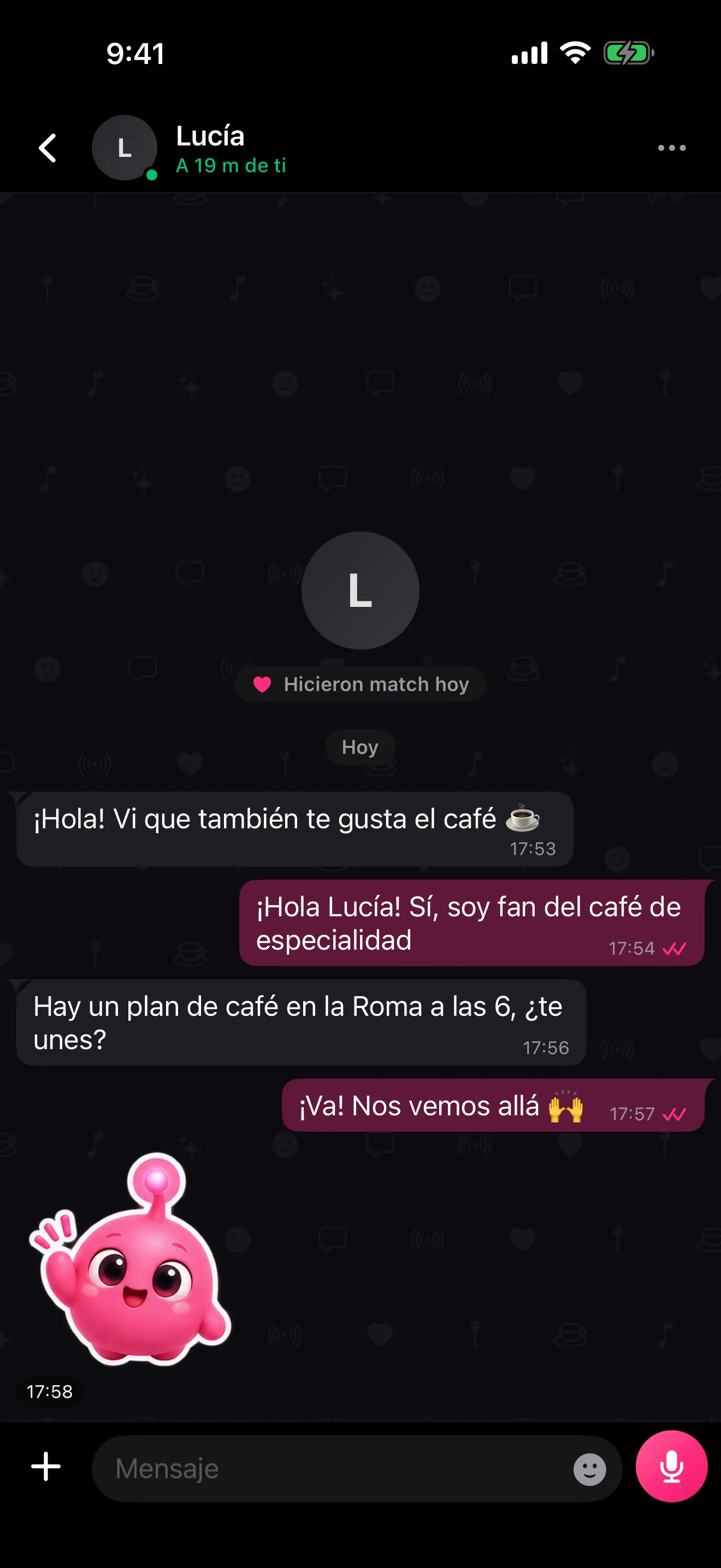 Chat de Gisi entre dos personas que conectaron: mensajes para quedar en un plan de café y un sticker de la mascota.